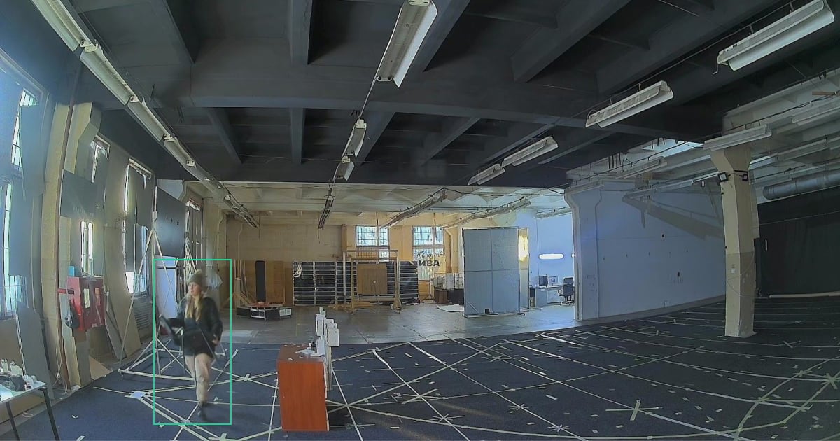 Correct installation (the object’s size is normal)