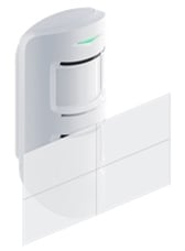Detection of an obstacle in front of one lens