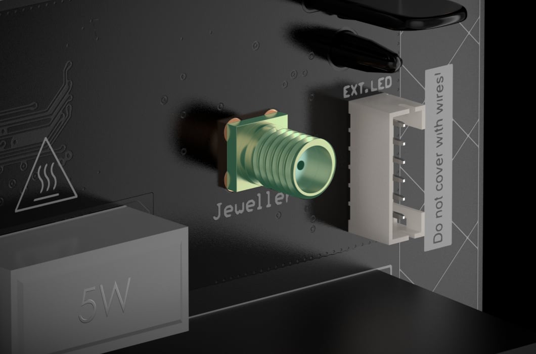 External antenna connector