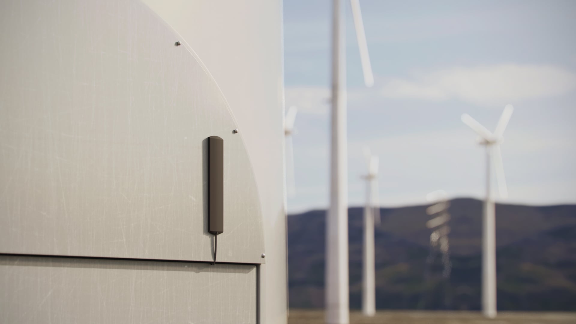 ExternalAntenna для забезпечення безперебійного звʼязку навіть у складних умовах