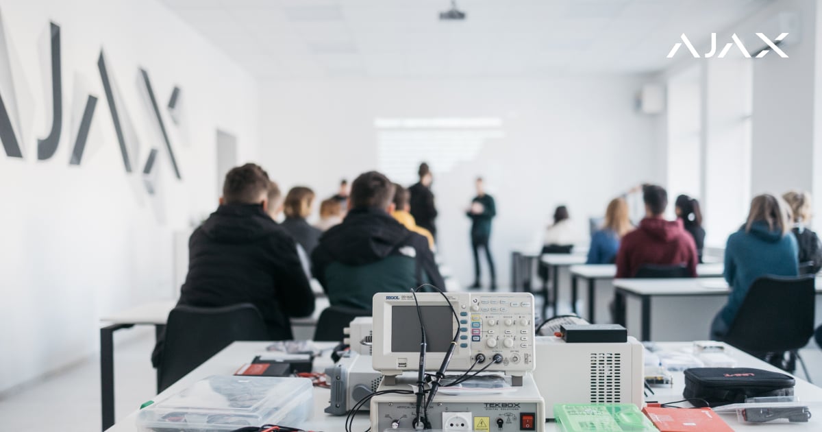 Ajax Systems equipped a research laboratory for the Faculty of Electronics at Kyiv Polytechnic Institute