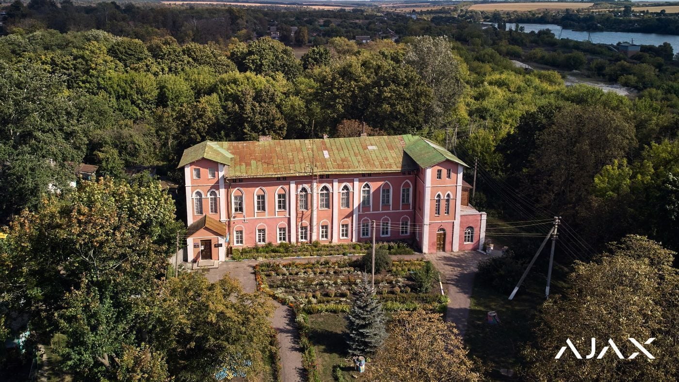 Ajax protects unique artworks of the Parkhomivka Museum of History and Arts