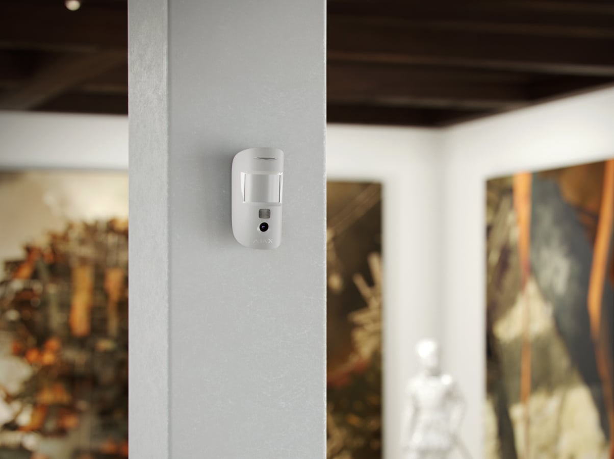 MotionCam (PhOD) — Wireless motion sensor with photo function