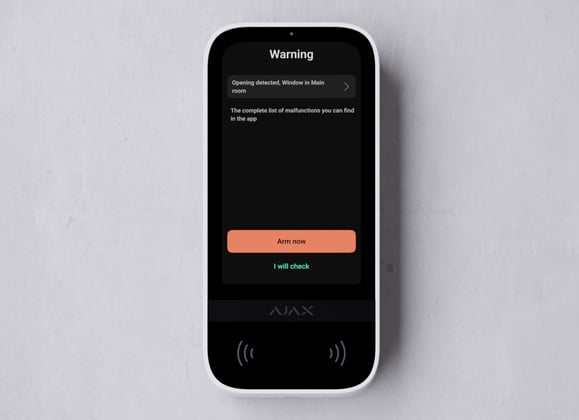 KeyPad TouchScreen — Wireless keyboard with a screen