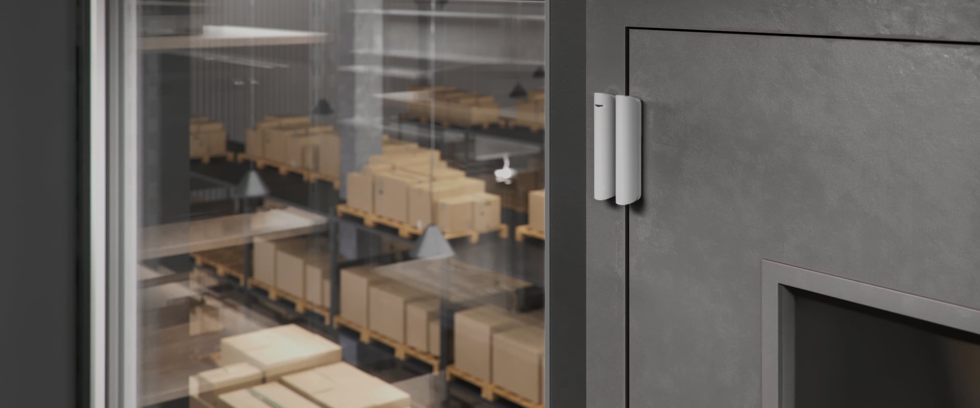 Contacts Ajax DoorProtect sur les portes d’un entrepôt