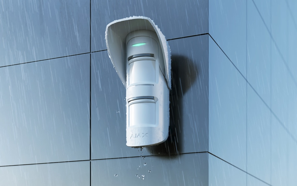 Hood для MotionProtect Outdoor — Козырек для защиты сенсоров маскирования  от дождя и снега | Ajax Systems