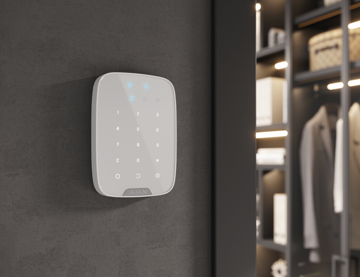 KeyPad Plus — Security keypad with support for contactless chips